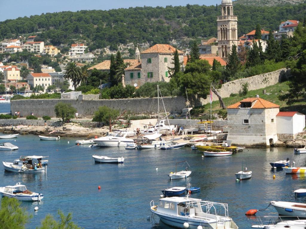 Katarina * Hvar Town